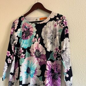One A Black Floral 3/4 Sleeve Lightweight Sweater Size Medium